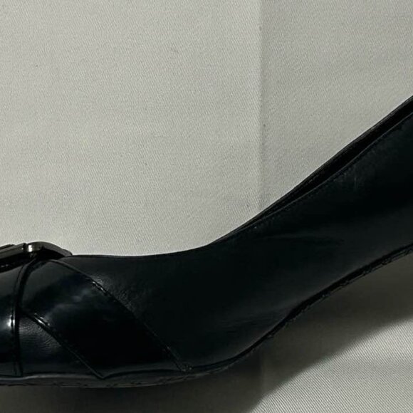 Nine West - Black Pointed Toe Heels with Buckle Accent - Picture 4 of 5